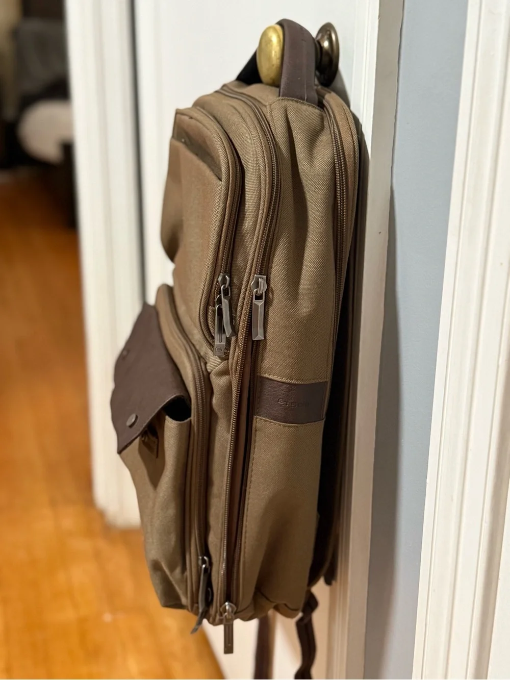 Solo New York Executive Backpack in Khaki & Brown Colorway (